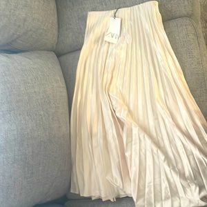 Cream flare Zara skirt